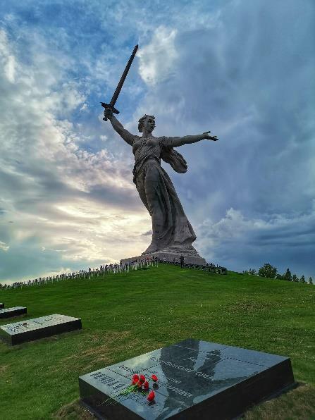 Школьная железнодорожная экскурсия Волгоград Поезд Памяти